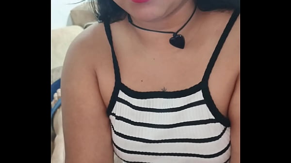 Suban el volumen y escuchen como me habla mi ex padrastro que me vino a dar verga