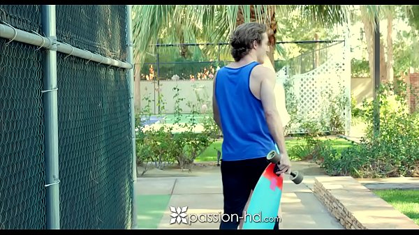 PASSION-HD Teen skater girl Catarina Petrov fucked on white bench