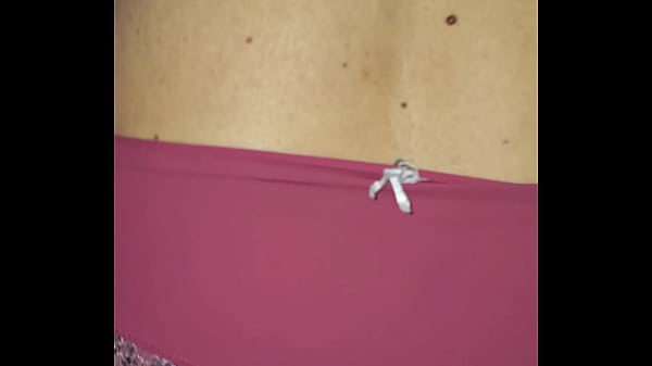 I enter my lover's house and fuck her while she talks on the phone with her friend