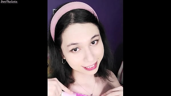 Cute tranny DaniTheCutie tries getting fucked b...