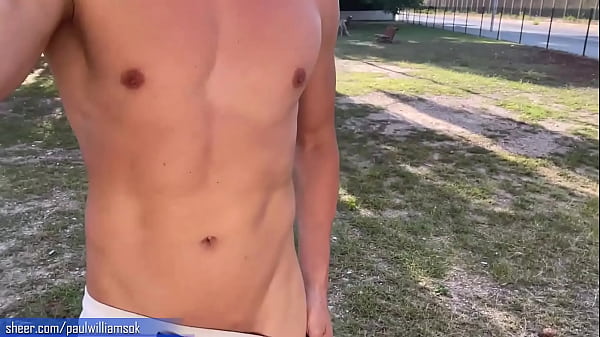 Download Video - Sexy muscular man gets naked on the street at broad daylight