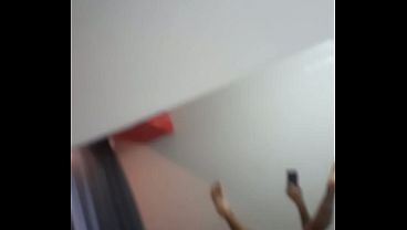 Download Video - Chibolo me dejo temblando las piernas