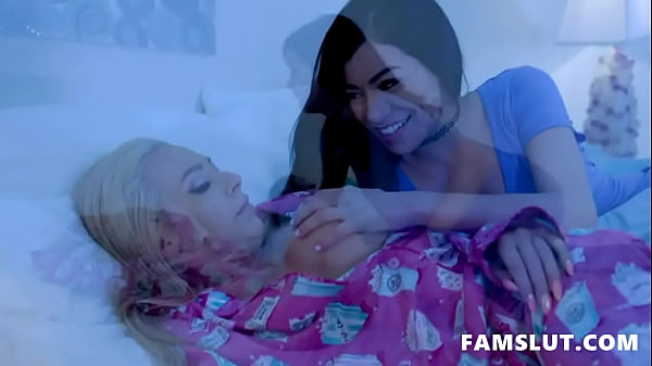 Download Video - Step Daughter Savannah Sixx Has Sex With step Daddy and Step Mom Honey Blossom