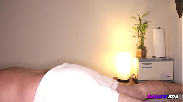 Shady Spa: Alicia&rsquo;s Allure