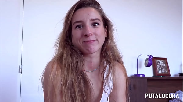 PutaLocura Oficial - Fodendo bem safada com a novinha tarada Elisa Sol depois de uma conversa.