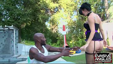 Madison Rose Flaunts Her Ass in the Park and Gets Claimed by a Muscular Black Stud