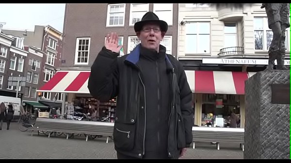 Stunning chick gets paid for some carnal love making