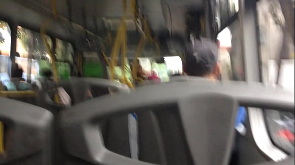 Download Video - Me saco el pito en el camion