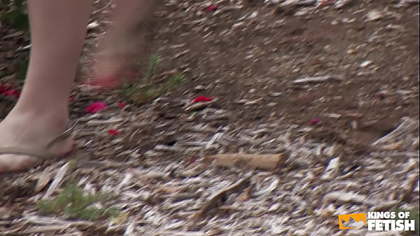 BRUNETTE BABE GETS MATE TO WANK AFTER CATCHING HIM PERVING UP HER SKIRT