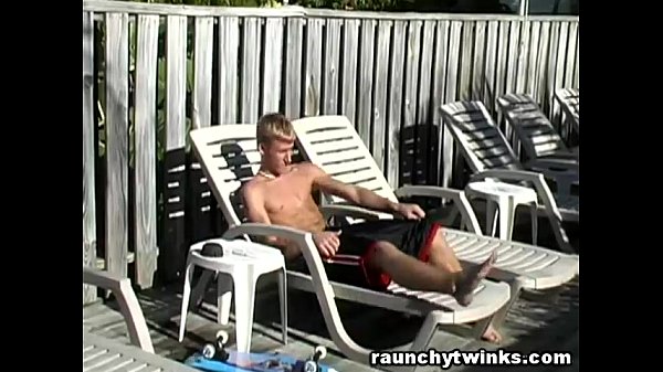 Download Video - Cameron Daniels Sexy Sunbathing Session