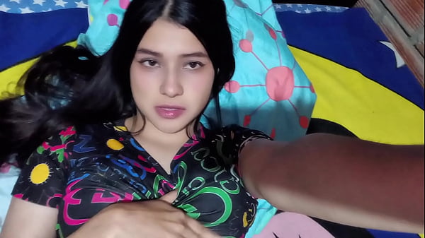 PORN ACTRESS MASTURBATES IN PUBLIC