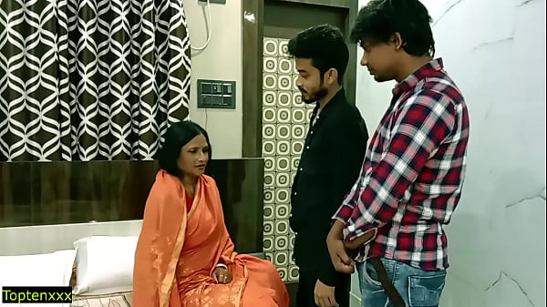 Indian hot milf aunty getting fucked for Rs.1000!! Hindi hot sex with clear audio