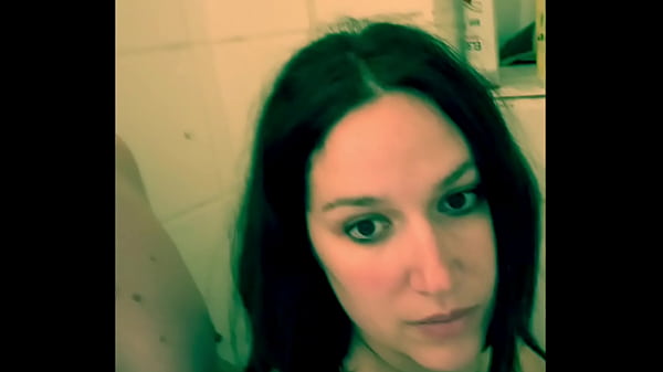 Une bonne douche d&eacute;tente apr&egrave;s m&rsquo;&ecirc;tre faite bien d&eacute;monter . Et &eacute;videmment...