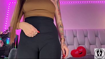 GYM GIRL TURNS INTO BIMBO GYM SLUT FINGERING PUSSY WET PANTS