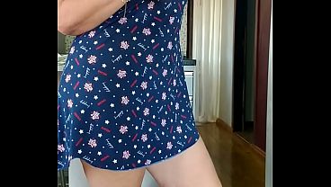 Filmei minha madrasta pela manha de vestido transparente.