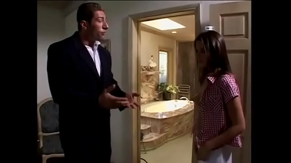 Horny Housesitter Kelli Tyler Gets Hers In The End