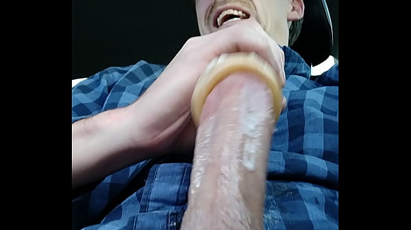 017 02 Sex Machine Making Cum Fly Out Like A Bl...