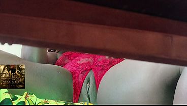 ハニー、君のピンクのマンコに舌を深く入れさせてくれ