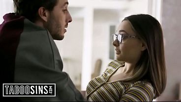 Star Player Seduced Brunette Reporter Into Fucking Him - Aften Opal