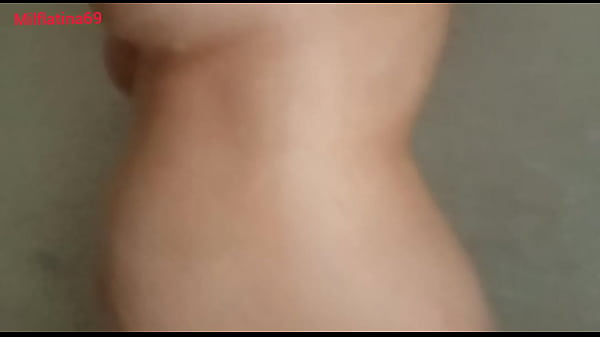 Download Video - SU ESPOSO LA ENGA&Ntilde;A Y ELLA ENVIA VIDEO A SU SUEGRO