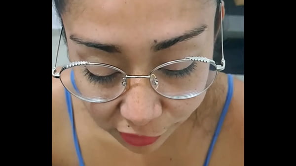 Download Video - Cumpliendo fantas&iacute;a de seguidor