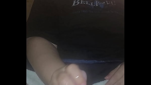 Shawnny giving me an awesome b. oil handjob