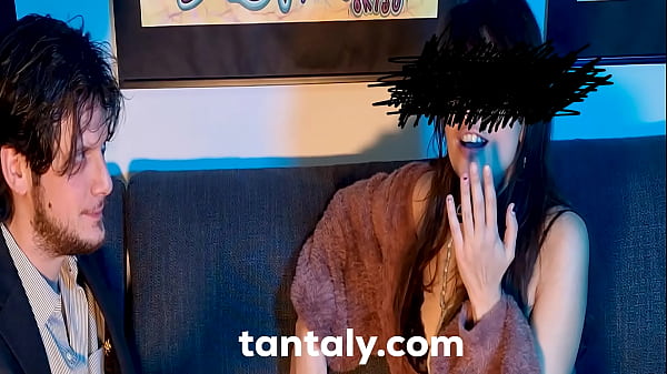 Dialogues Italien : Dee Z. Grace Révèle La Voix Bandante De Britney Aux Gros Seins - Tantaly