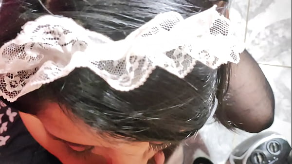 Fucking the horny maid who likes cock in her ass