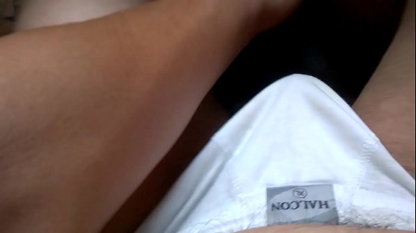 Download Video - AHHH&comma; QU&Eacute; DELICIOSO ES MASTURBARSE&comma; SE SIENTE RICO&period;&period;&period;