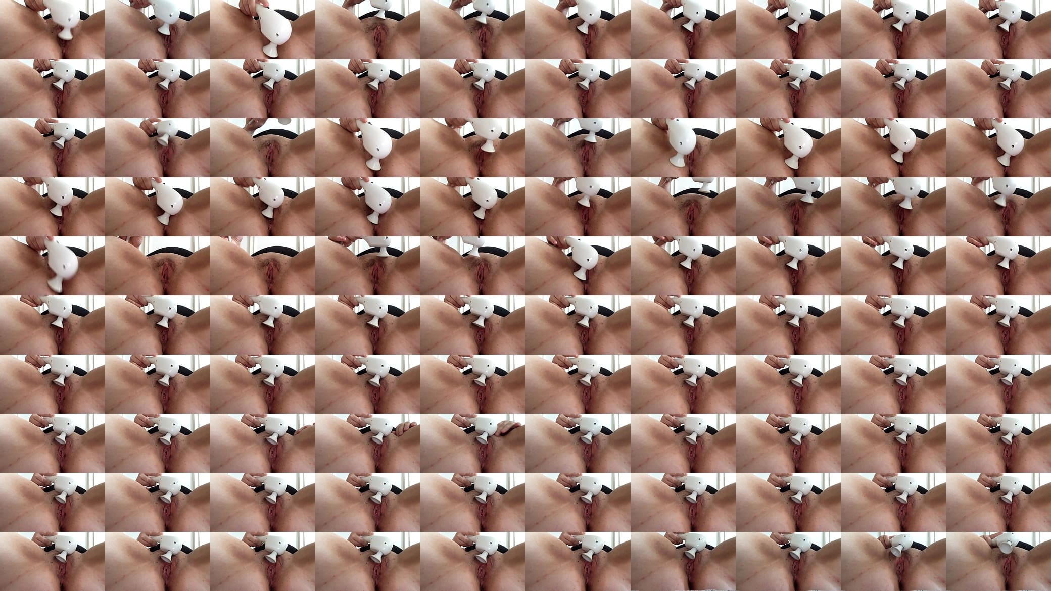 Diddling my little clit til cum with big contractions 预览图