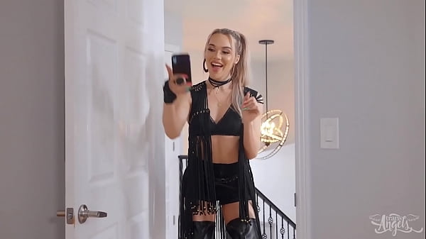 Download Video - &lpar;Michael DelRay&rpar; Receives Naked Pictures From His Hot Employee &lpar;Emma Rose&rpar; He Starts Jerking Off - Trans Angels