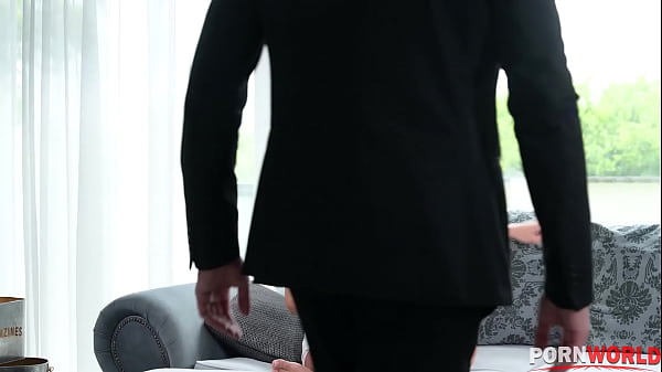 Download Video - Divorced MILF Zlata Shine Gets Her Ass Completely Demolished By Well Hung Interviewee