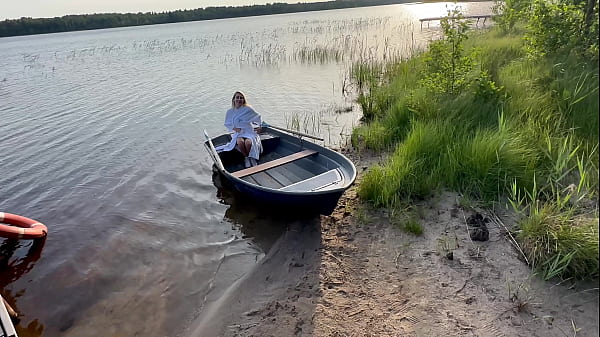 Outdoor risky sex with hot blonde in fishnet