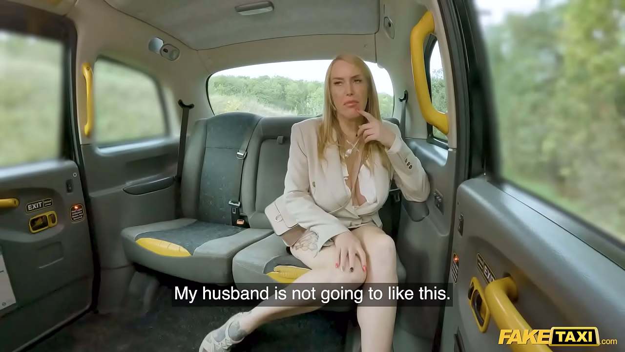 Boss Lady with Big Boobs wanted my COCK - Fake Taxi