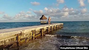 Blonde MILF Vicky Vette Takes Off Her Clothes And Rubs Her Pussy!