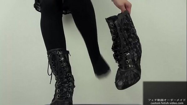 Foodcrush fetish Stomp the noodles in shoes