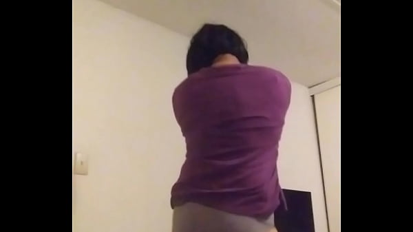Download Video - Crossdresser Shaking Ass
