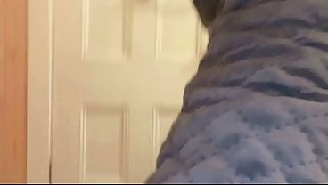 tiny pussy pissing dirt on toilet