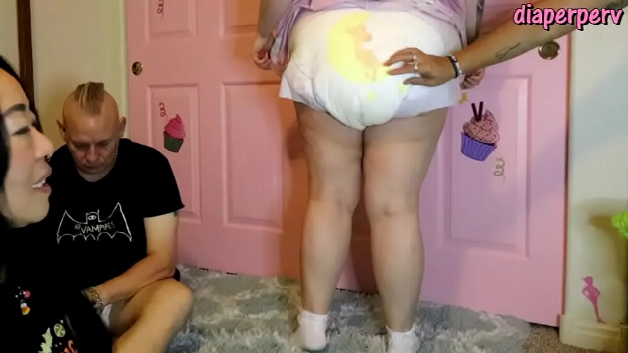 Revisión de los abandonos del entrenamiento para ir al baño con pañales ABDL
                     new muchos negros