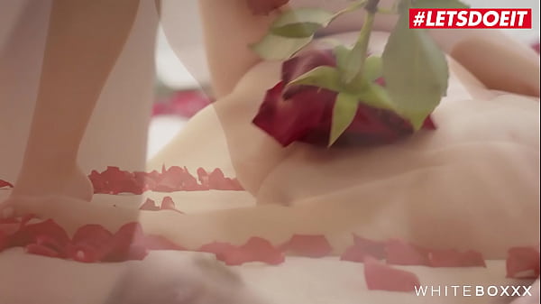 WHITEBOXXX - (Freya Mayer,Kristof Cale) - Hot Couple Explore Their Sexuality In A Bed Of Roses