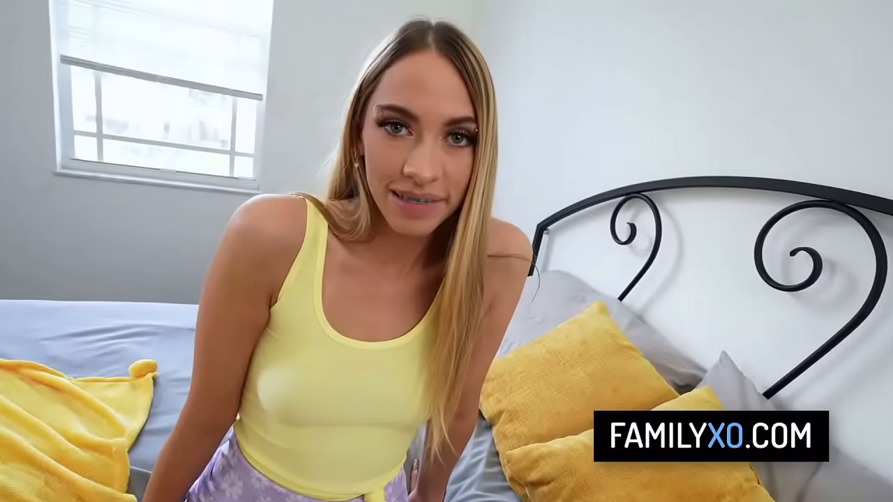 Horny stepdaughter gets her wet pussy fucked by her perv stepdad - Khloe Kapri