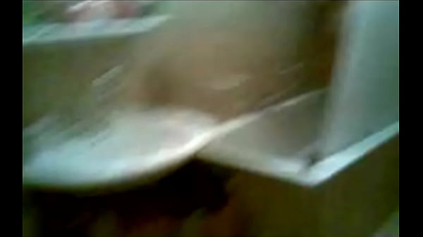 Leila Houbi Oberhausen Amateur Großer Fingersatz In Der Dusche