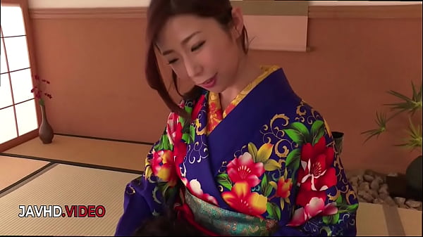 Seductive Kimono-Clad MILF Ayumi Shinoda Pleasures with Passionate BJ & More