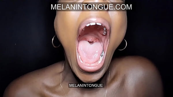 Langue Mélanique "Yawnfetish" Amour