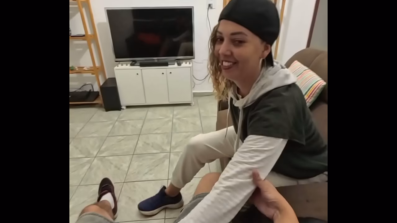 The lesbian neighbor fell face-first onto the cock.