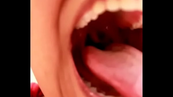 Long Tongue, Big Throat, Perfect Mouth (língua grande) 2