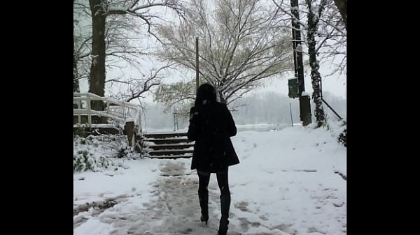 Rbarbara crossdress winter 1