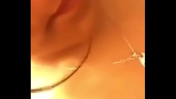 Download Video - Mi amiga me env&iacute;a video desnudandose