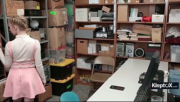 Shoplifter Makes A Deal To Skip Cuffs With Her Mouth