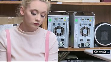 Shoplifter Makes A Deal To Skip Cuffs With Her Mouth